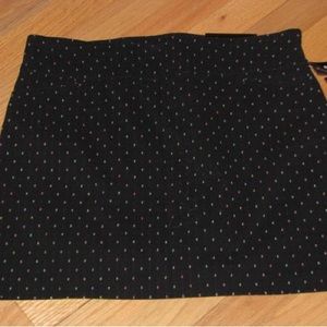 Attyre Misses Skort Size 10P. NWT
